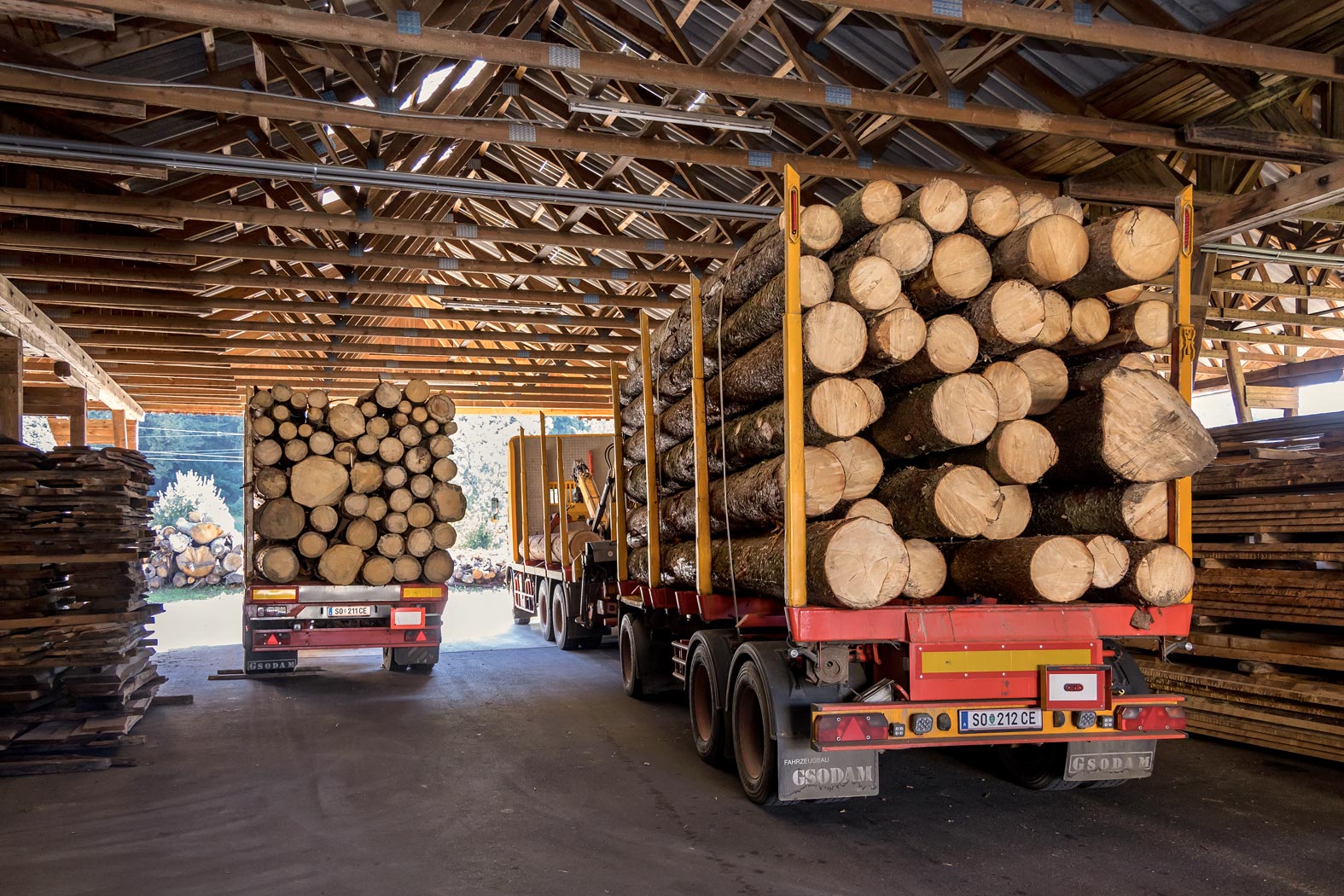 Hirschmann-Holz Gnas Steiermark Rundholz verkaufen Schnittholz kaufen Kantholz Brennholz Hackschnitzel Furniere Lohntrocknung Transporte Holzschlägerungen
